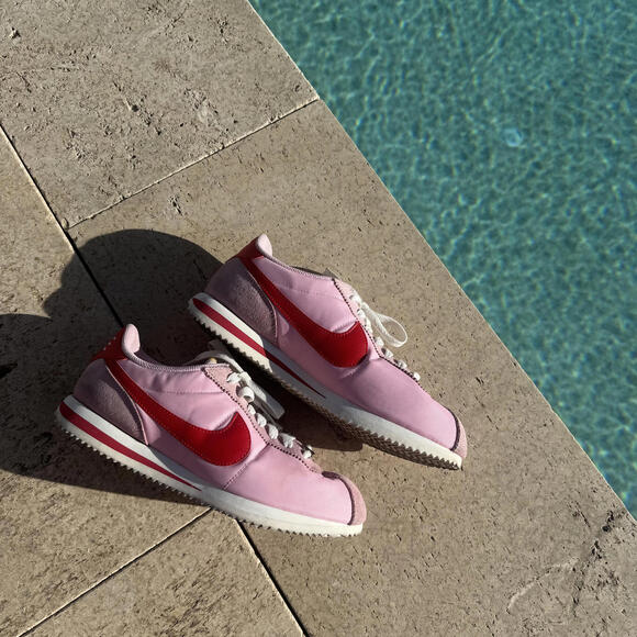 Nike Shoes - Nike Women's Classic Cortez Sneakers Valentine’s Pink Red Size 9.5